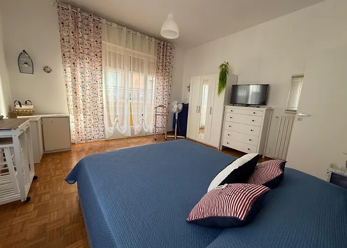 Casa Sofi - A Due Passi Dal Mare - Posto Auto Privato Lägenhet Diano Marina